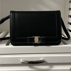 Feragamo black leather bag